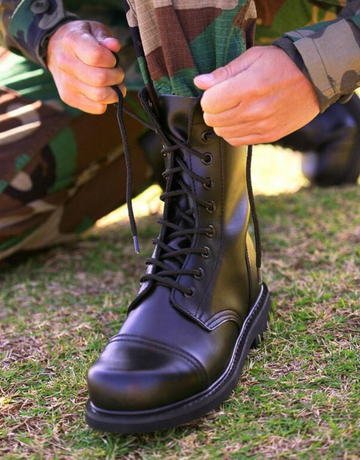 Asker Botları ve Ayakkabıları